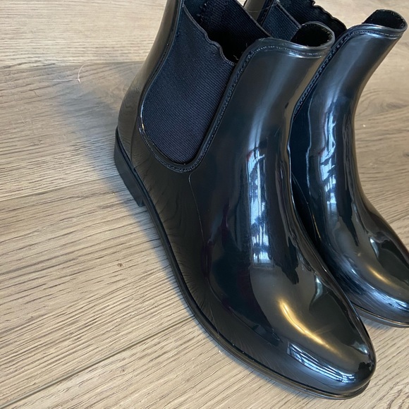 Black rain boot - Picture 2 of 4